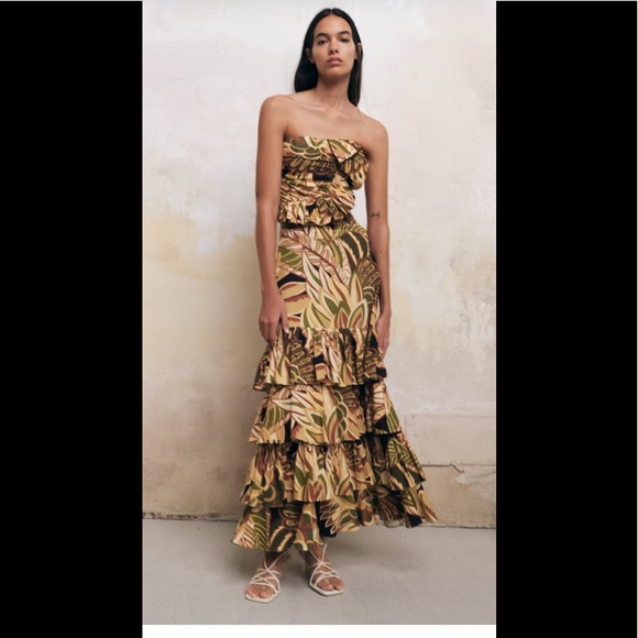 Zara Tops - Zara linen blend ruffled printed  top